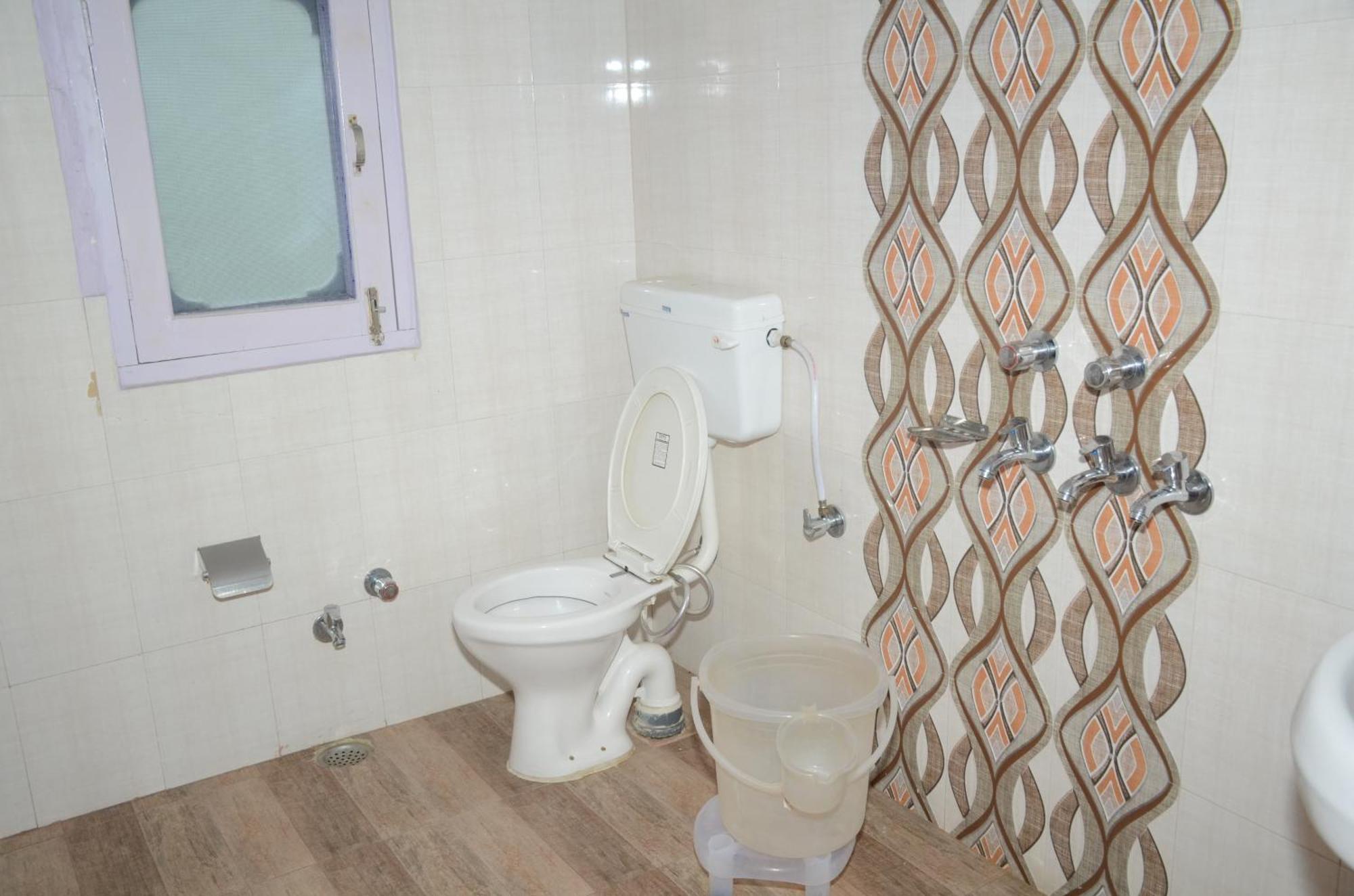 Hotel Alpine View Sarahan Bagian luar foto
