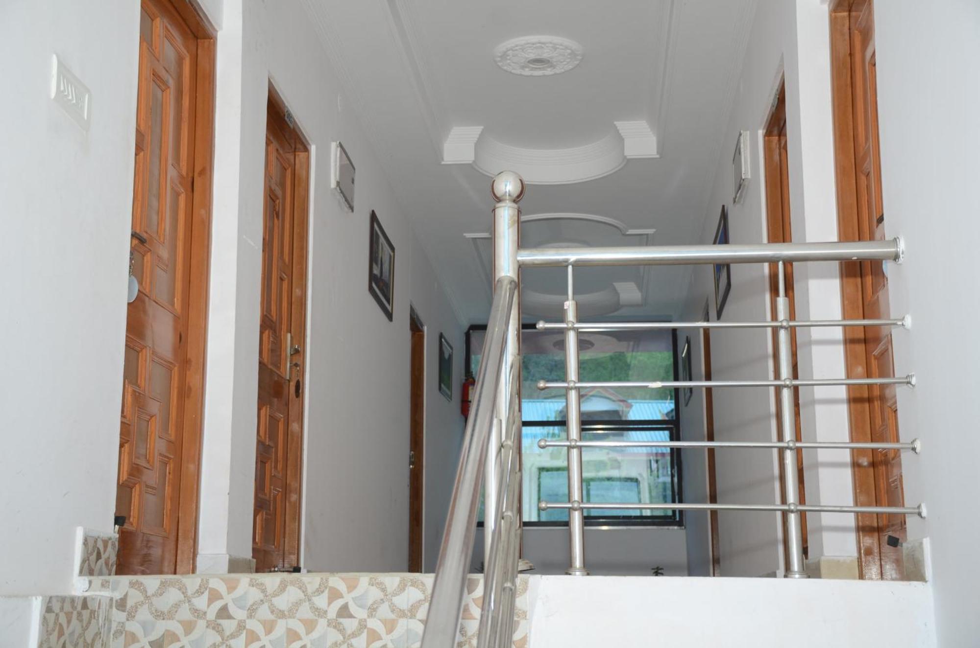 Hotel Alpine View Sarahan Bagian luar foto