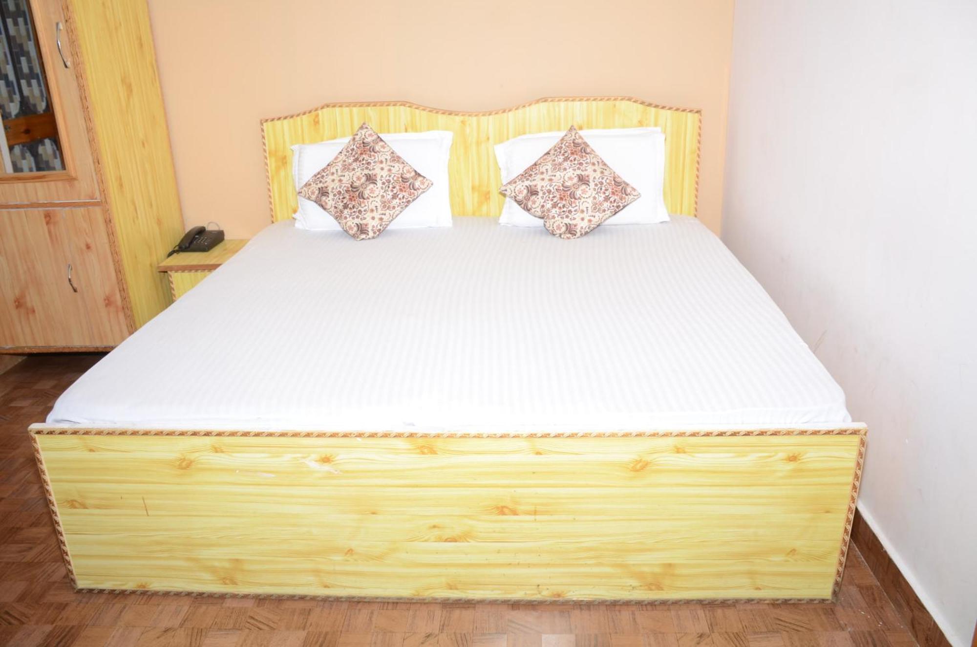 Hotel Alpine View Sarahan Bagian luar foto